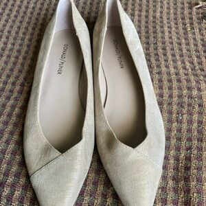 Donald J. Pliner Cream Pointed-Toe Flats
